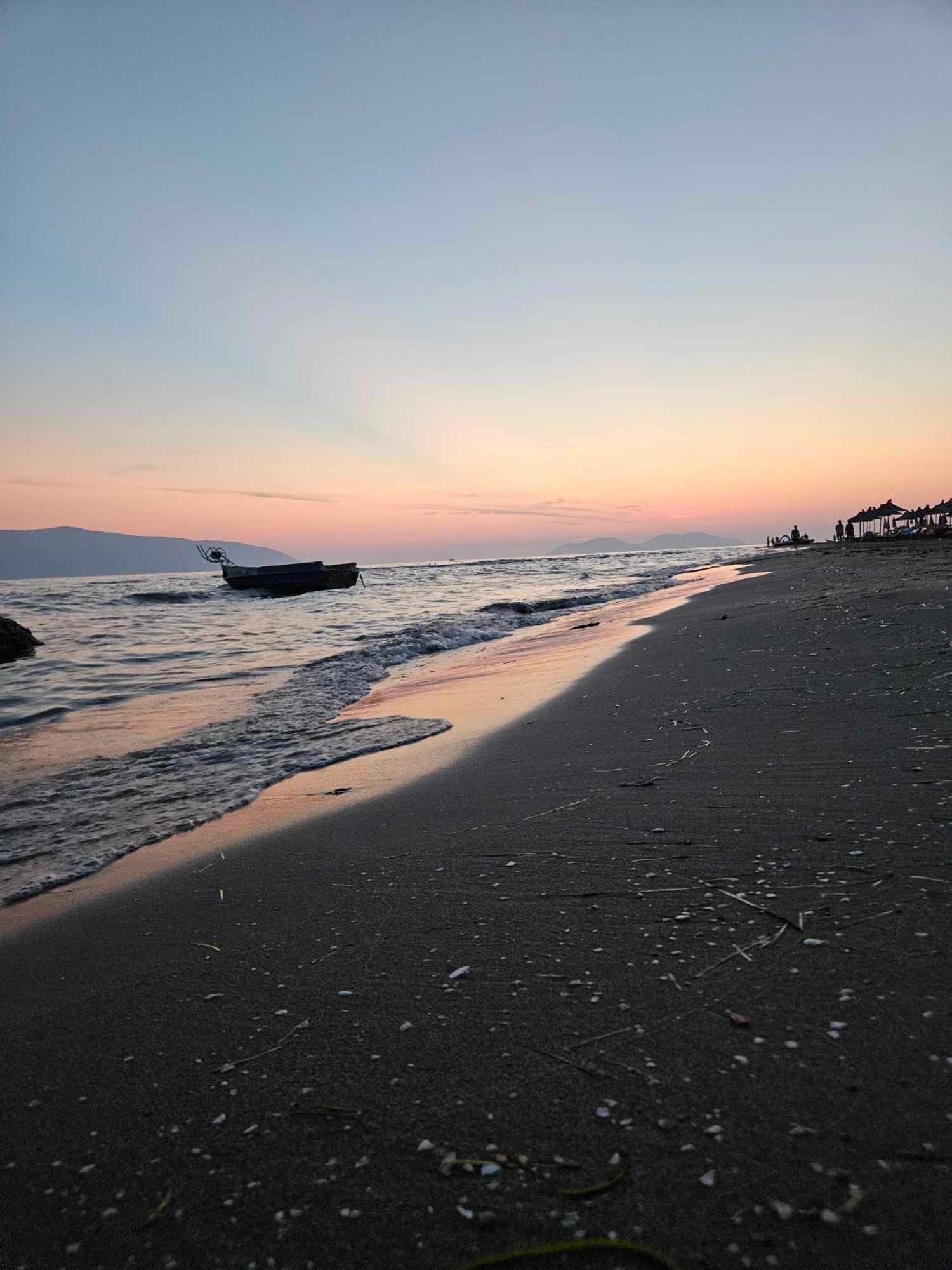 Vila Licenji Vlore Bagian luar foto