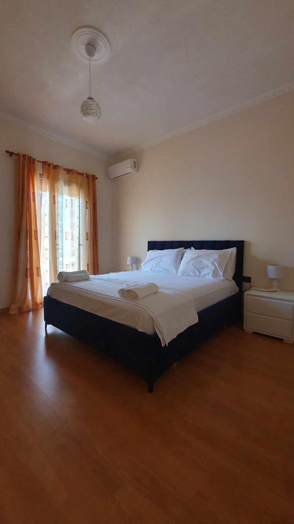 Vila Licenji Vlore Bagian luar foto