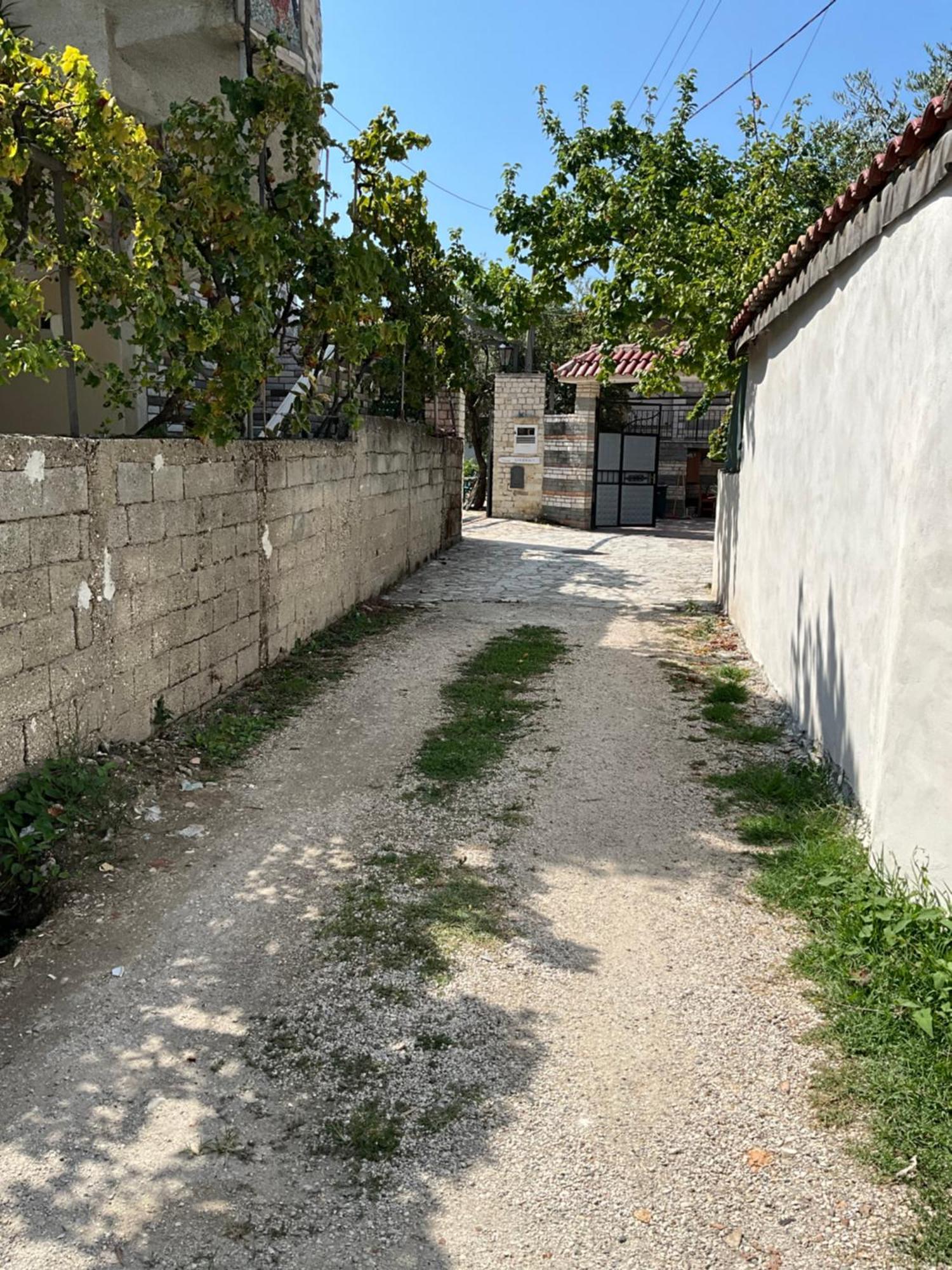 Vila Licenji Vlore Bagian luar foto